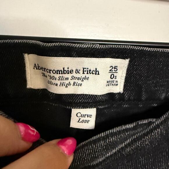 Abercrombie & Fitch 90's Slim Straight Jean Ultra High Rise Black Size 0 Short - Picture 6 of 6